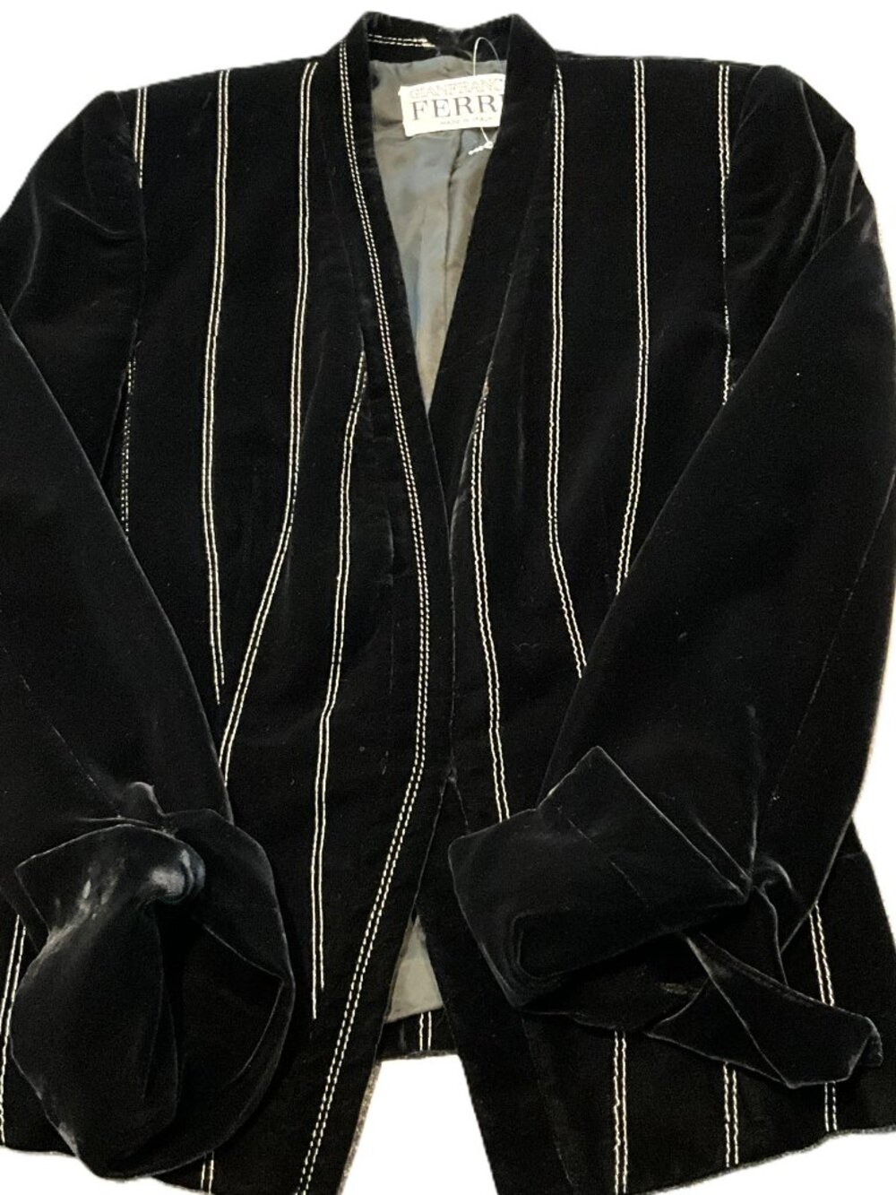 Gianfranco Ferre Velvet Blazer-Black with White Pinstripe Stitching IT 40 Italy